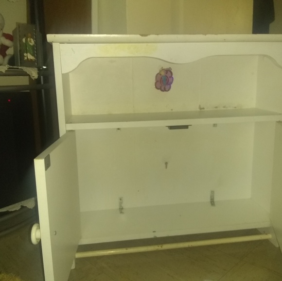 Storage table - Picture 5 of 5